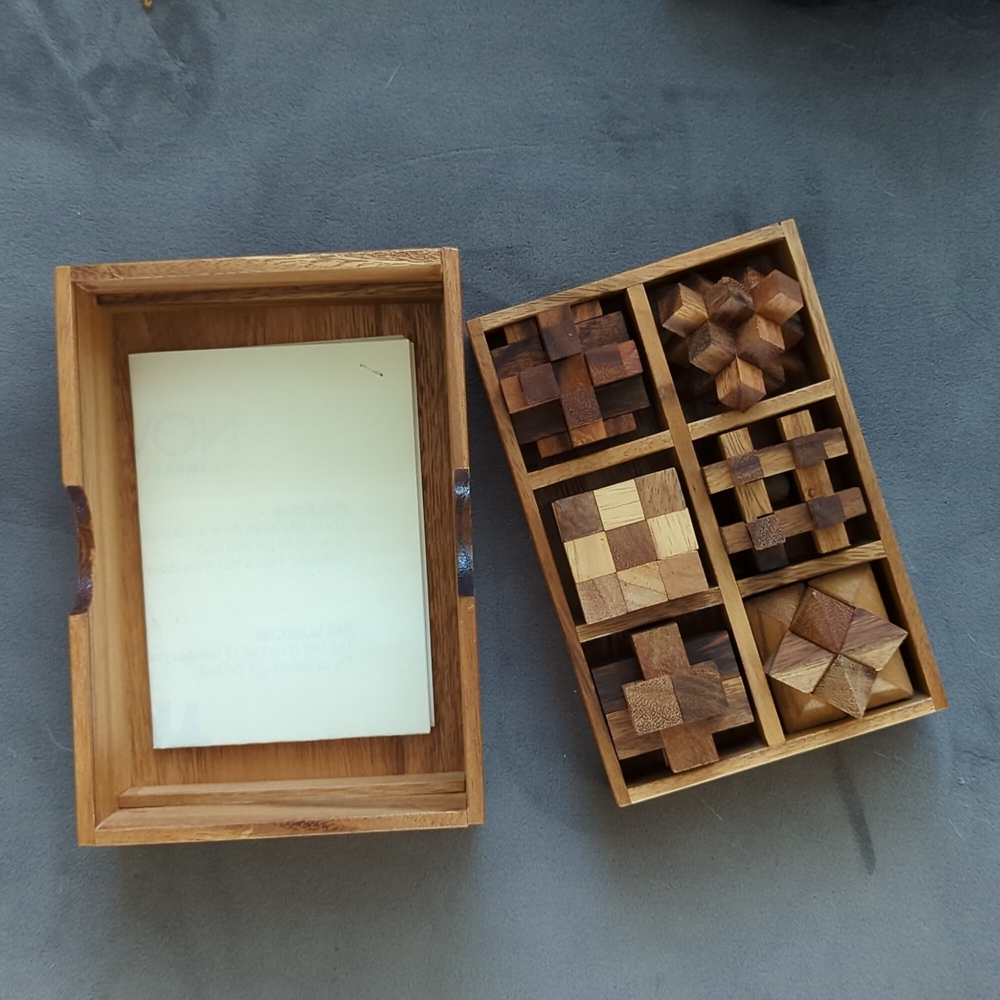 Wooden puzzle Brain Teasers